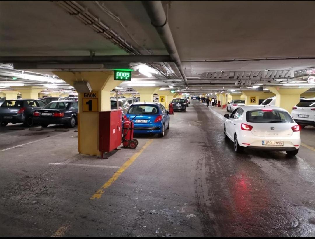 Calla 5 Apartment - Main Square, In The City Shopping Center - Parking Slot With Security And Video Camera Скопье Экстерьер фото