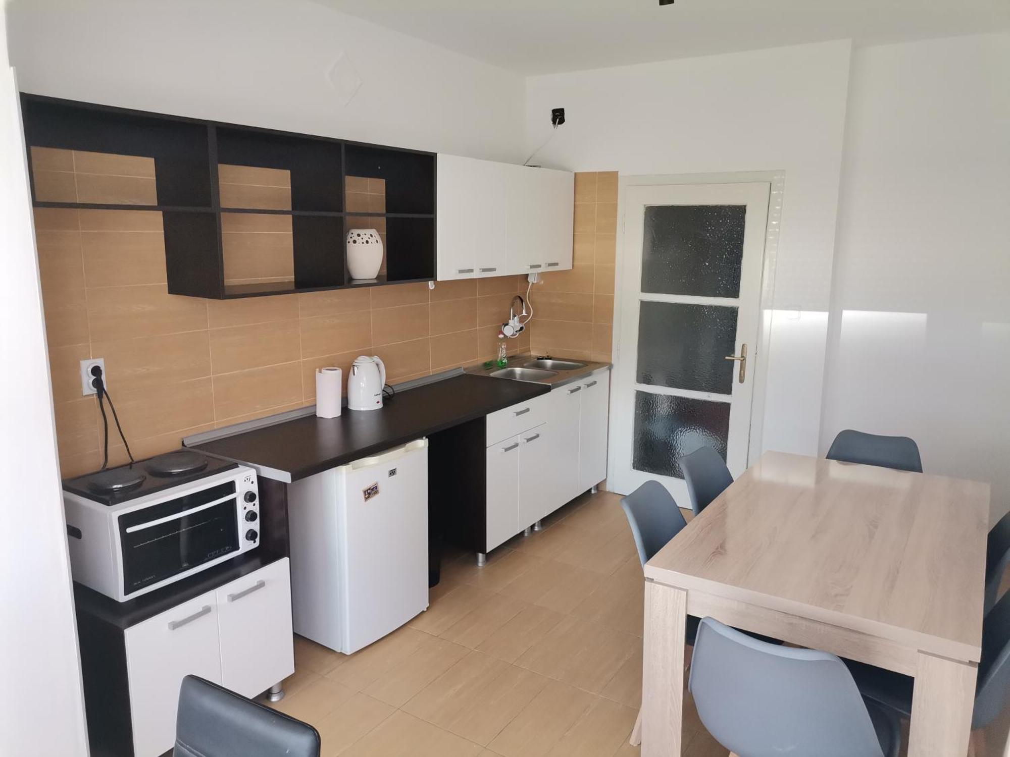 Calla 5 Apartment - Main Square, In The City Shopping Center - Parking Slot With Security And Video Camera Скопье Экстерьер фото